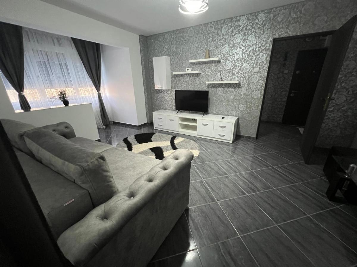 Apartament Spatios, Zona Centrala In Iasiアパートメント エクステリア 写真